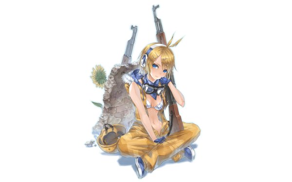 Anime picture 1600x1000 with vocaloid kagamine rin 2d (artist) single blush short hair blue eyes light erotic simple background blonde hair wide image white background sitting third-party edit indian style extended girl gloves navel weapon