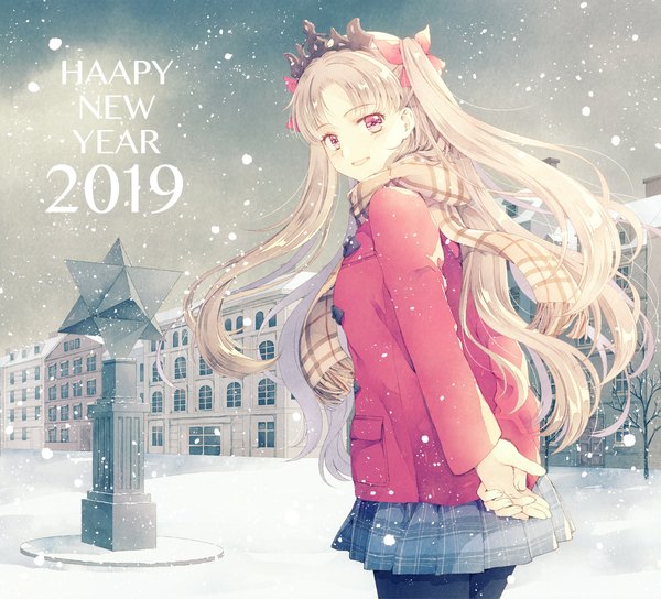 Anime picture 1200x1088 with fate (series) fate/grand order ereshkigal (fate) yue natsuki single long hair looking at viewer blonde hair red eyes outdoors pleated skirt looking back two side up snowing winter snow hands behind back new year happy new year 2019