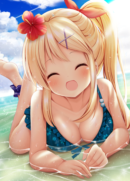 Anime-Bild 1200x1678 mit kin-iro mosaic kujou karen minato (ojitan gozaru) single long hair tall image blush fringe breasts open mouth light erotic blonde hair smile large breasts bare shoulders payot sky cloud (clouds) outdoors lying