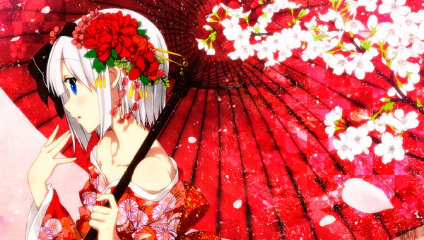 Anime picture 1000x567 with touhou konpaku youmu sazanami mio single looking at viewer blush short hair blue eyes wide image bare shoulders white hair traditional clothes japanese clothes profile hair flower girl hair ornament flower (flowers) petals kimono