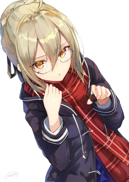 Anime picture 1254x1771 with fate (series) fate/grand order artoria pendragon (all) mysterious heroine x (alter) (fate) mysterious heroine x alter (first ascension) (fate) ato (haru ato) single tall image looking at viewer blush fringe short hair simple background blonde hair hair between eyes standing white background holding signed yellow eyes