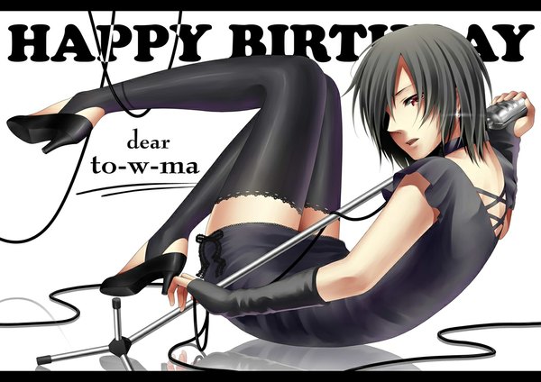 Anime picture 1052x744 with hinase kanoto single fringe short hair black hair red eyes white background hair over one eye happy birthday girl thighhighs black thighhighs earrings shoes collar microphone wire (wires) microphone stand