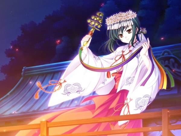 Anime picture 1600x1200 with tasogare no sinsemilla yellow eyes game cg traditional clothes japanese clothes green hair miko girl bell jingle bell kagura suzu chihaya (clothing)