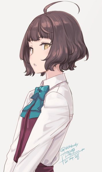 Anime picture 711x1200 with kantai collection kishinami (kantai collection) rokuwata tomoe single tall image looking at viewer blush fringe short hair simple background brown hair white background signed yellow eyes upper body ahoge blunt bangs :o twitter username dated
