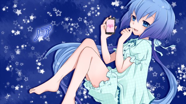 Anime-Bild 1440x810 mit vocaloid aoki lapis yayoi (egoistic realism) long hair open mouth blue eyes wide image twintails blue hair barefoot legs low twintails girl dress star (symbol) phone