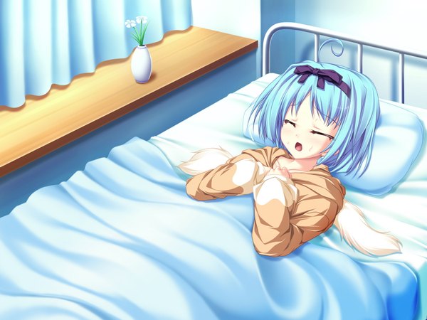 Anime picture 1600x1200 with magus tale whirlpool (studio) kujou yuuka tenmaso short hair open mouth blue hair game cg ahoge lying eyes closed girl flower (flowers) hairband pillow fur bed