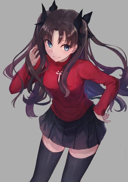 Anime picture 1654x2339 with fate (series) fate/stay night toosaka rin kobuta single long hair tall image looking at viewer blue eyes black hair grey background zettai ryouiki girl thighhighs skirt bow black thighhighs hair bow miniskirt turtleneck