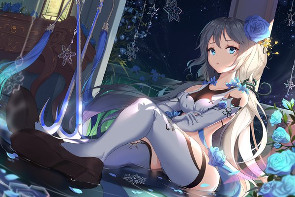 Anime picture 1800x1200 with houchi shoujo yue jin (houchi shoujo) pdxen single long hair looking at viewer fringe highres blue eyes light erotic hair between eyes sitting sky full body bent knee (knees) hair flower grey hair night dutch angle night sky