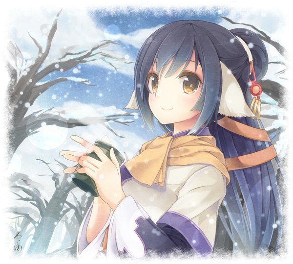 Anime picture 878x790 with utawareru mono utawareru mono: itsuwari no kamen white fox kuon (utawareru mono) yonema single long hair looking at viewer blush fringe smile standing holding brown eyes animal ears payot blue hair sky cloud (clouds) upper body