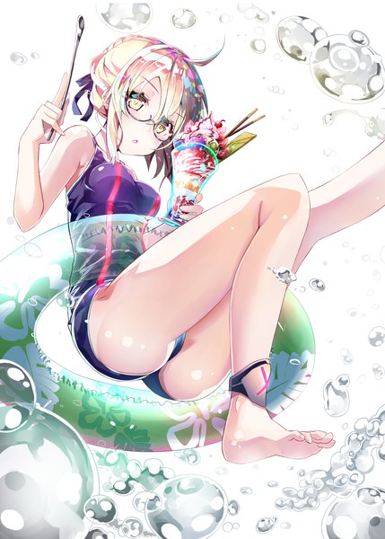 Anime-Bild 1200x1678 mit fate (series) fate/grand order artoria pendragon (all) mysterious heroine x (alter) (fate) sho (runatic moon) single tall image looking at viewer blush fringe short hair open mouth light erotic simple background blonde hair hair between eyes white background holding yellow eyes payot