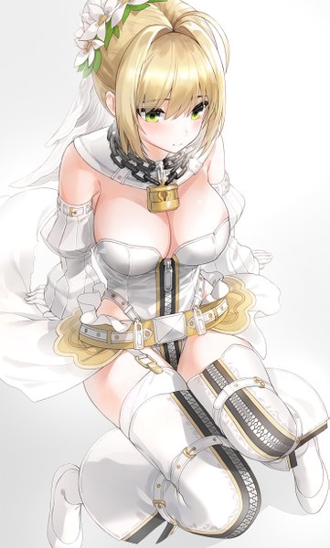 Anime picture 739x1228 with fate (series) fate/extra fate/extra ccc nero claudius (fate) (all) nero claudius (bride) (fate) kfr single tall image blush fringe short hair breasts light erotic simple background blonde hair smile hair between eyes large breasts sitting green eyes
