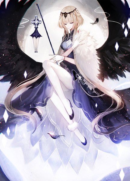 Anime-Bild 1500x2080 mit original juexing (moemoe3345) single long hair tall image fringe blonde hair holding bent knee (knees) blunt bangs eyes closed very long hair traditional clothes light smile sparkle high heels fur trim floating hair chinese clothes crossed arms