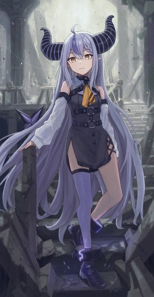Anime picture 1500x2897 with virtual youtuber hololive la+ darknesss la+ darknesss (1st costume) icetea774 single tall image fringe hair between eyes yellow eyes silver hair full body ahoge very long hair multicolored hair horn (horns) pointy ears streaked hair expressionless ruins