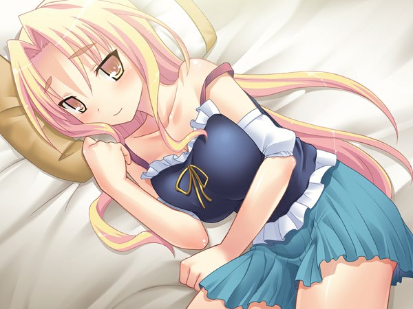 Anime picture 1024x768 with famima! (game) long hair blonde hair yellow eyes game cg girl