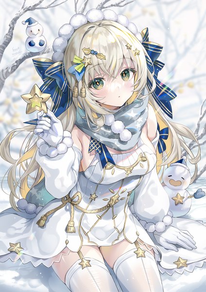 Anime picture 1000x1414 with original midori foo single long hair tall image looking at viewer fringe light erotic blonde hair hair between eyes sitting holding christmas girl thighhighs dress gloves hair ornament detached sleeves white thighhighs