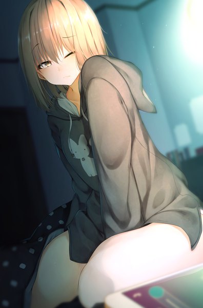 Anime picture 1014x1533 with original waterdog single tall image looking at viewer blush fringe short hair hair between eyes brown hair sitting brown eyes indoors one eye closed blurry bare legs dutch angle depth of field thighs between legs