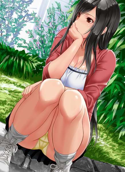 Anime-Bild 1600x2200 mit final fantasy final fantasy vii square enix tifa lockhart suuitchi (artist) single long hair tall image blush breasts light erotic black hair brown hair large breasts looking away cleavage bent knee (knees) outdoors pleated skirt arm support