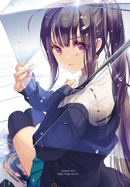Anime picture 600x861 with original ezu (leejiyu) single long hair tall image looking at viewer black hair holding bent knee (knees) ponytail pleated skirt pink eyes looking back from above from behind wet wet clothes transparent umbrella girl thighhighs